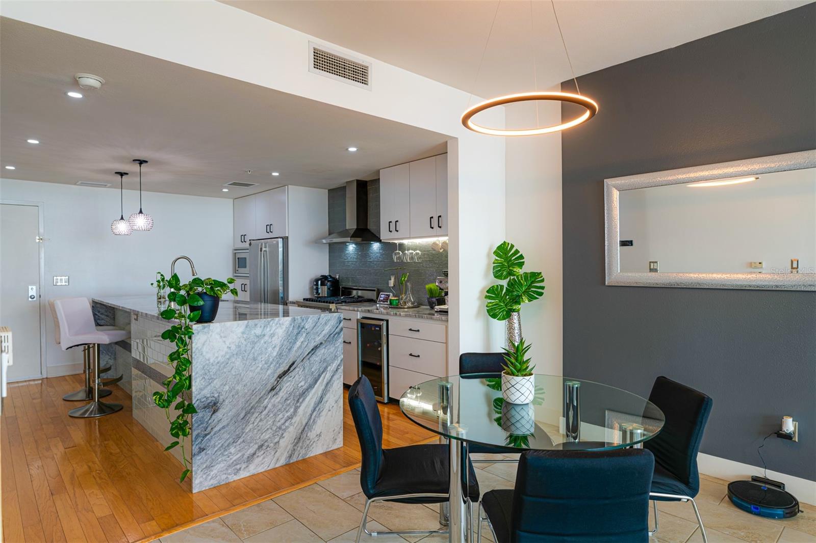 1208 E KENNEDY BLVD #1023