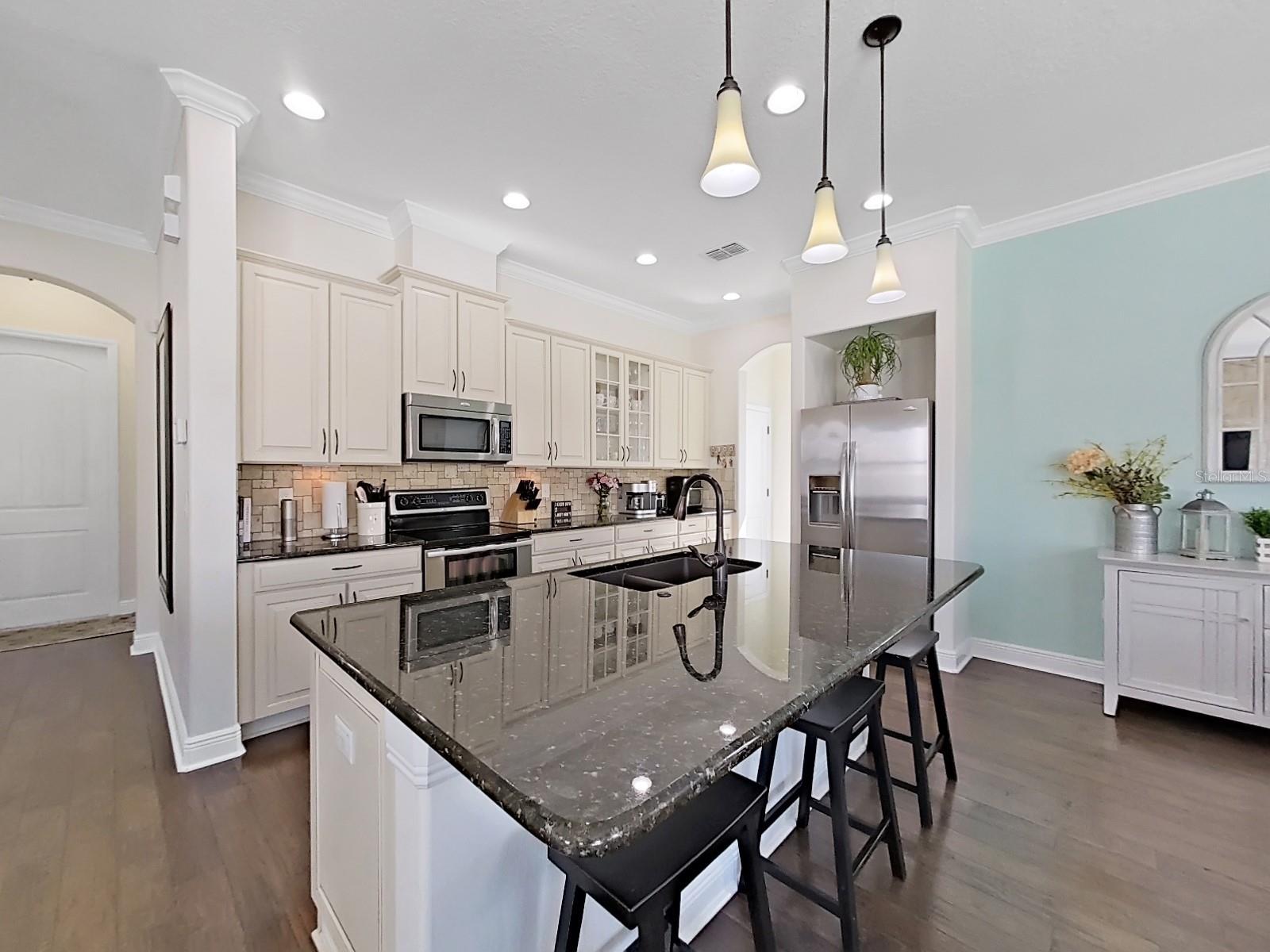 7603 S WEST SHORE BLVD