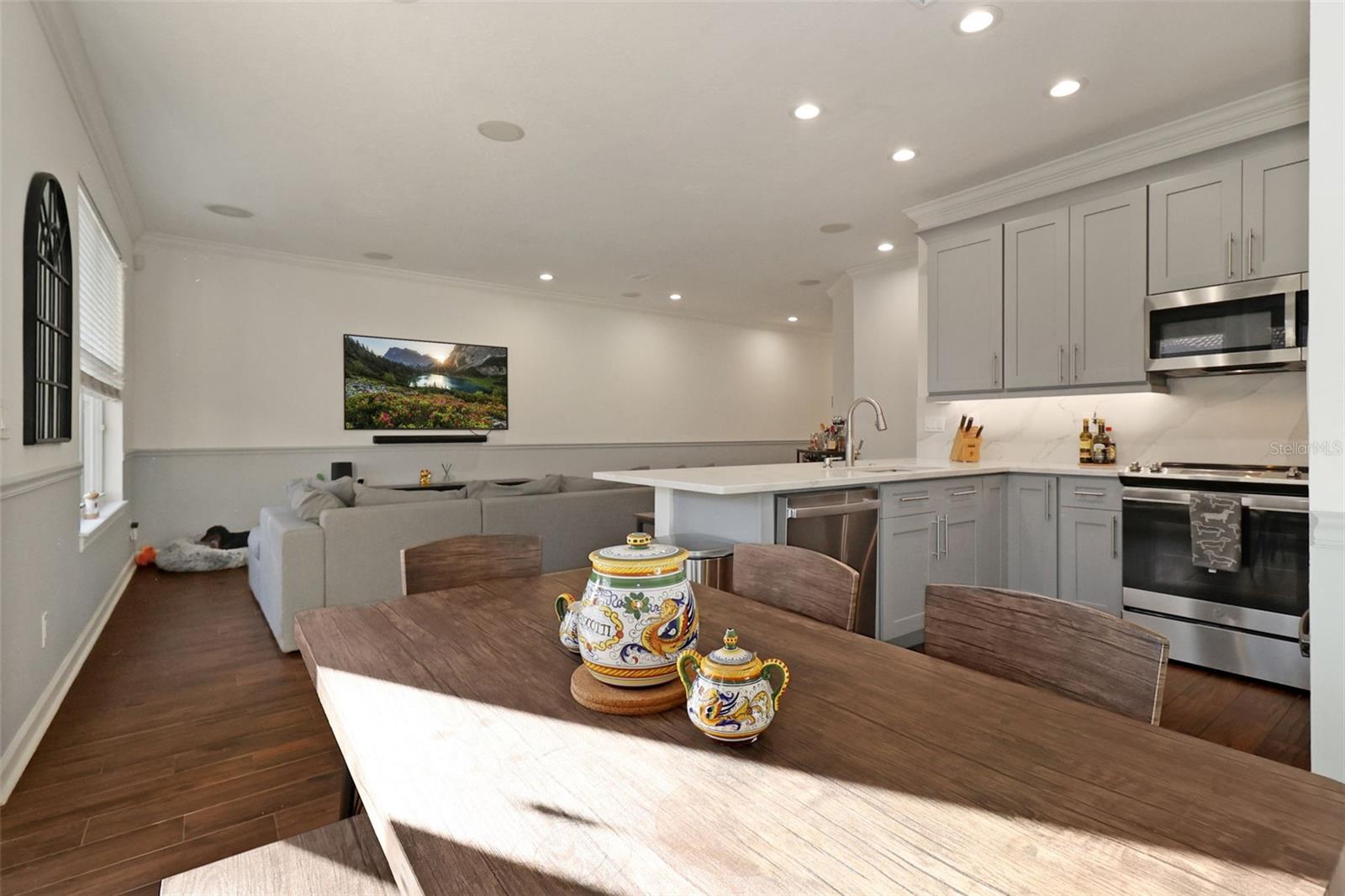 505 S TAMPANIA AVE #2