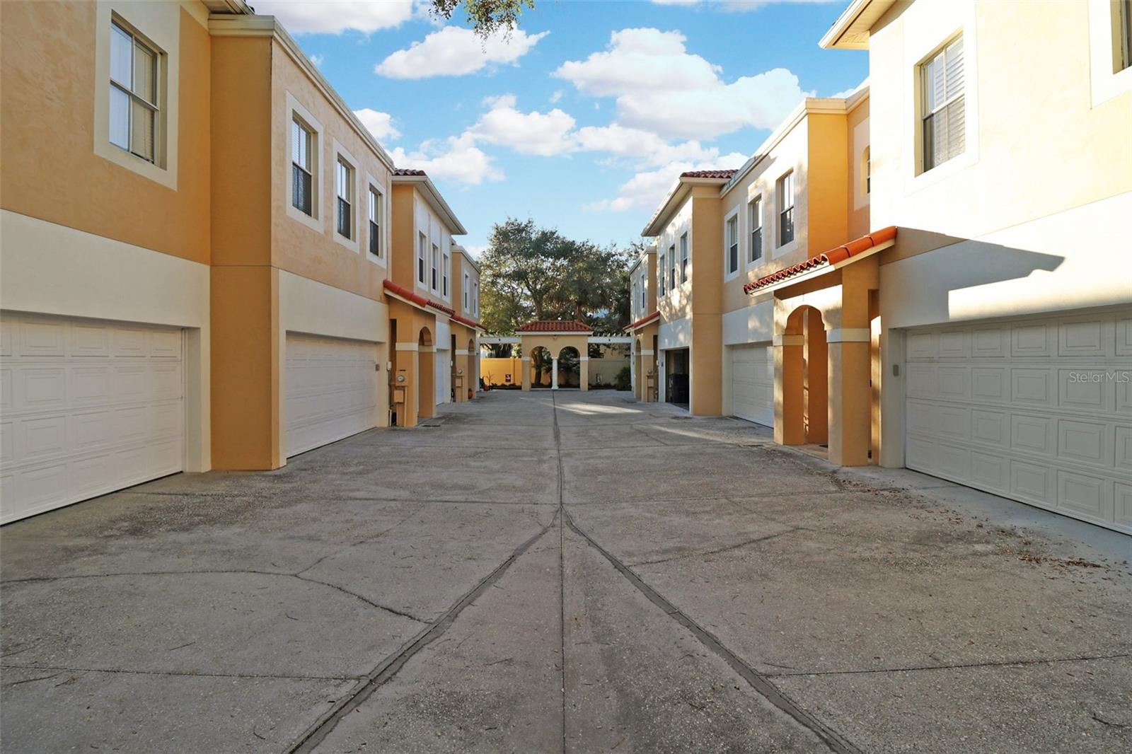 505 S TAMPANIA AVE #2