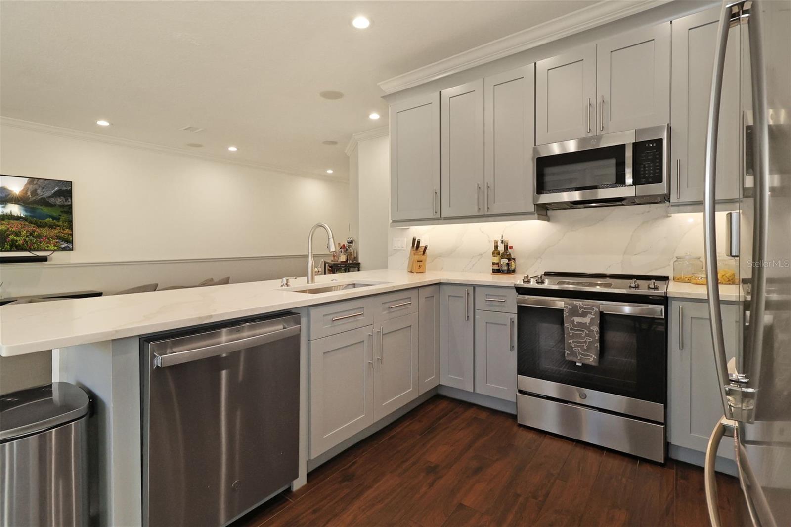 505 S TAMPANIA AVE #2