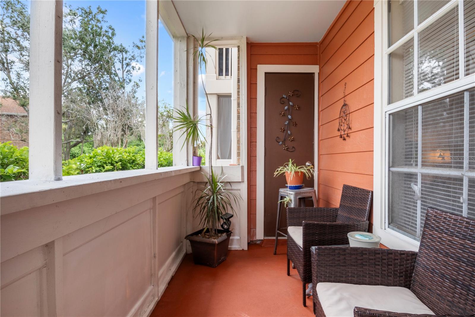 10200 GANDY BLVD N #1225