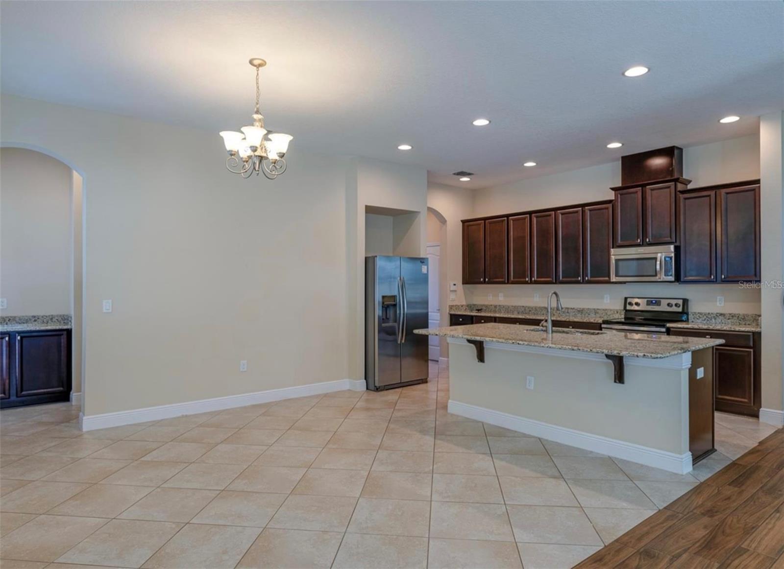 7607 S WEST SHORE BLVD