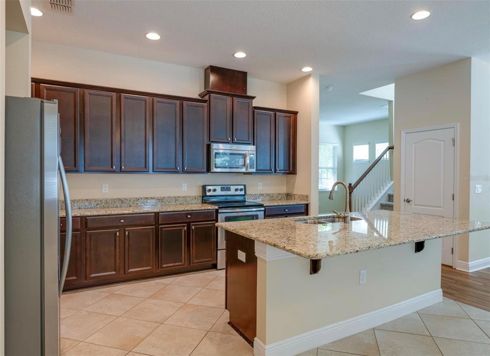 7607 S WEST SHORE BLVD