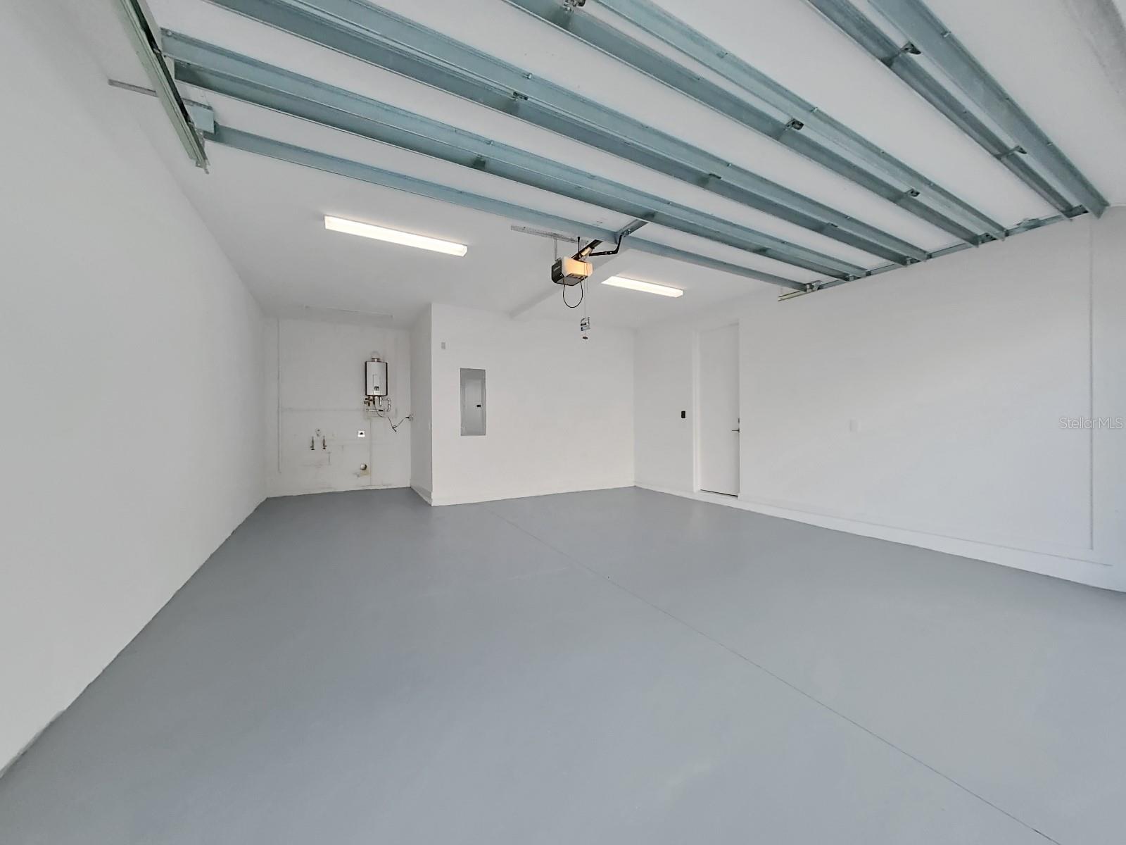 2728 N RIDGEWOOD AVE #1