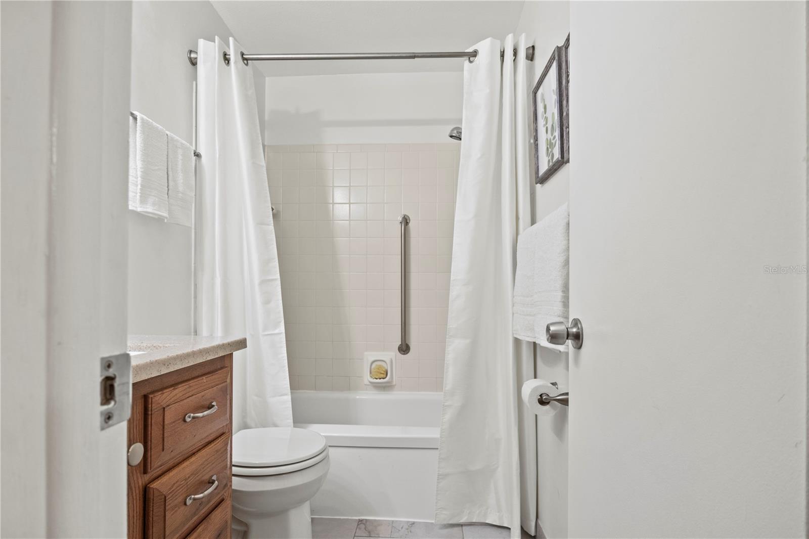 2250 DRUID RD E #301