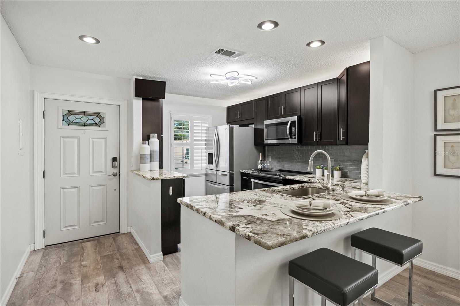 2250 DRUID RD E #301