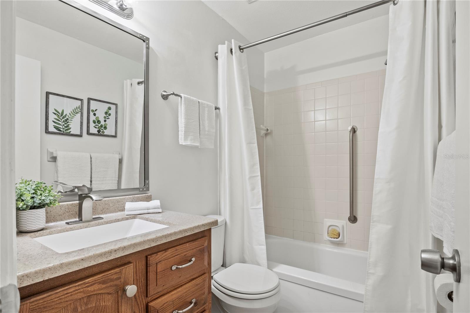 2250 DRUID RD E #301