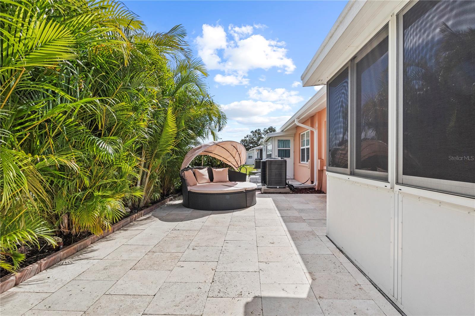 2250 DRUID RD E #301