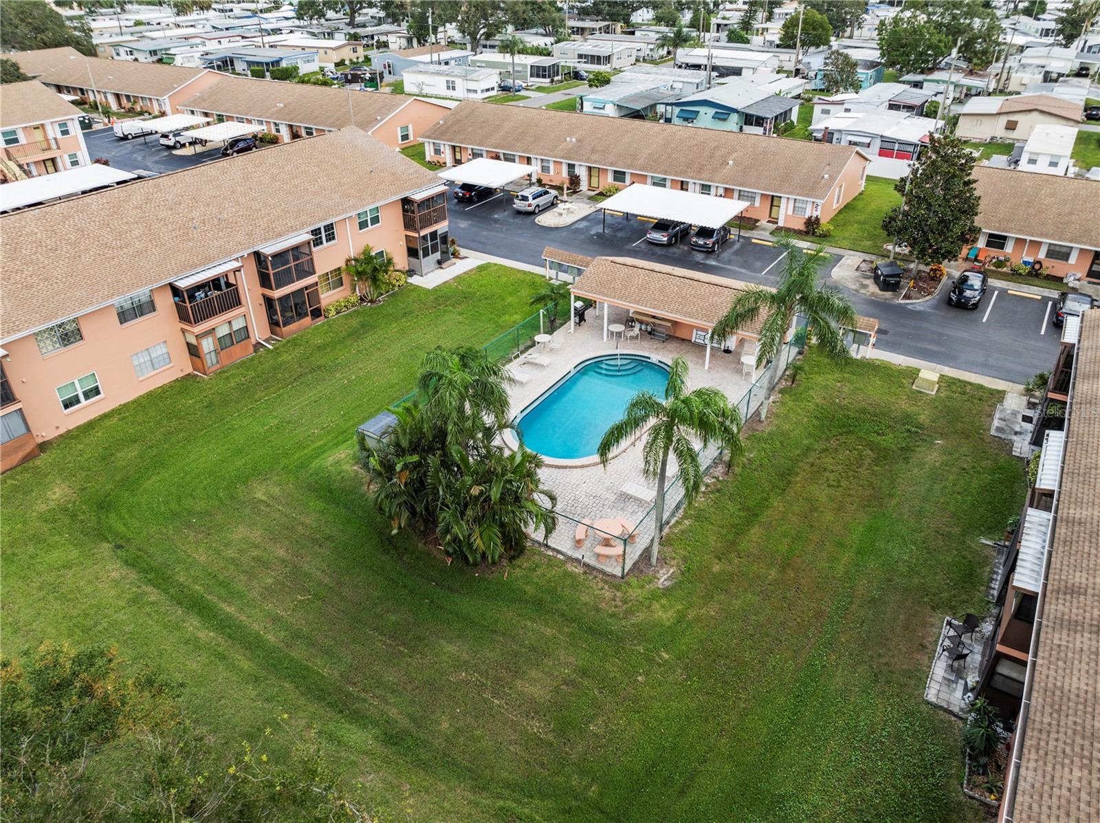 2250 DRUID RD E #301