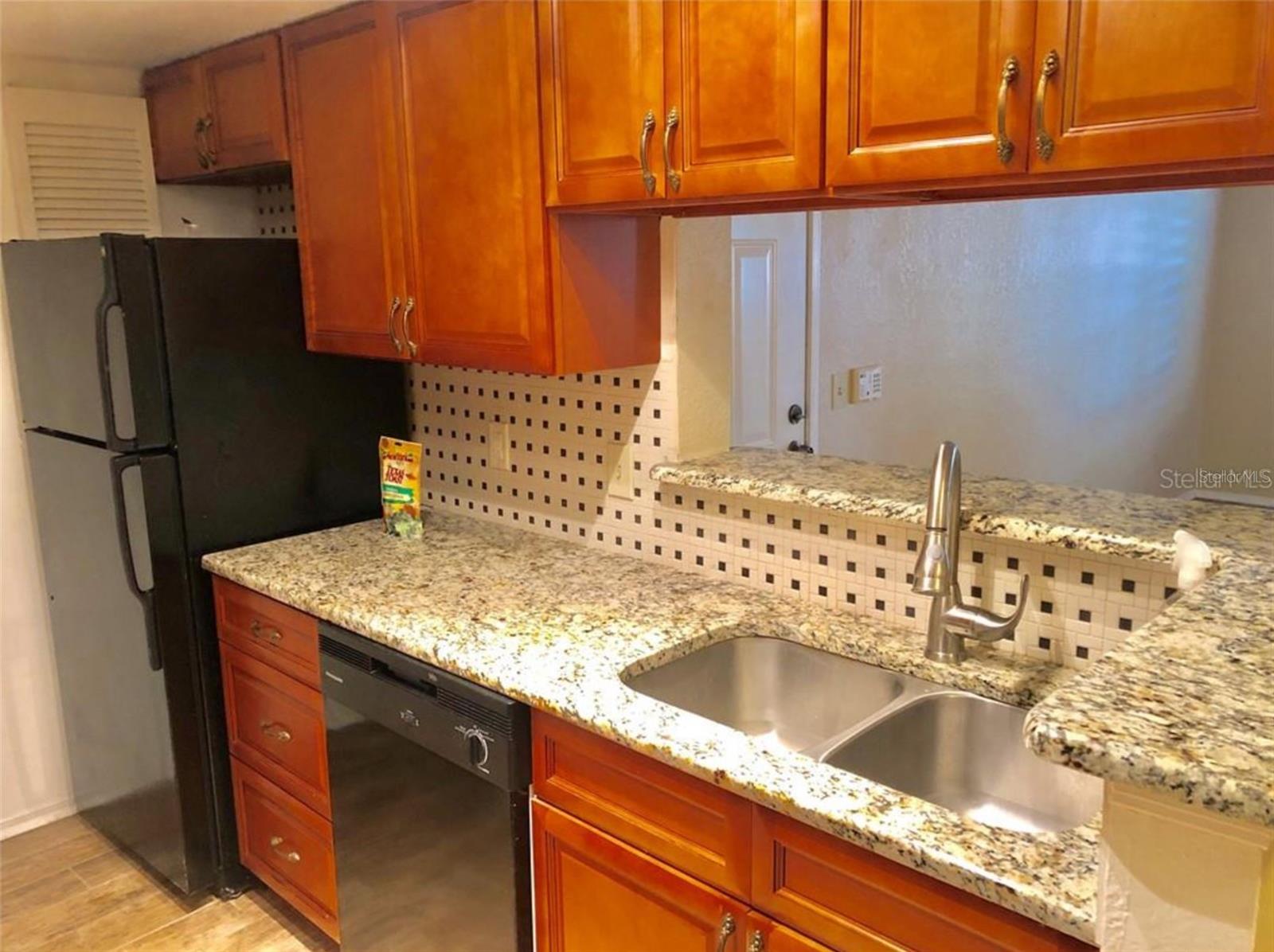 10200 GANDY BLVD N #713