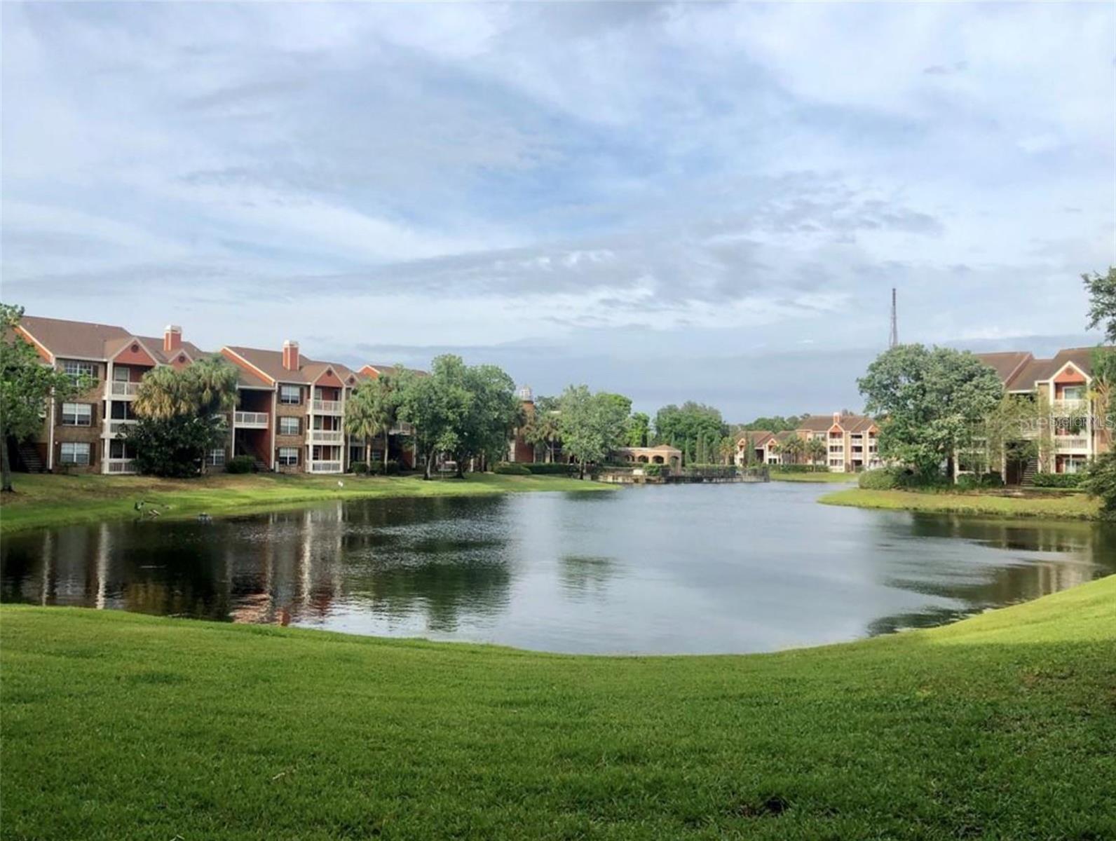 10200 GANDY BLVD N #713