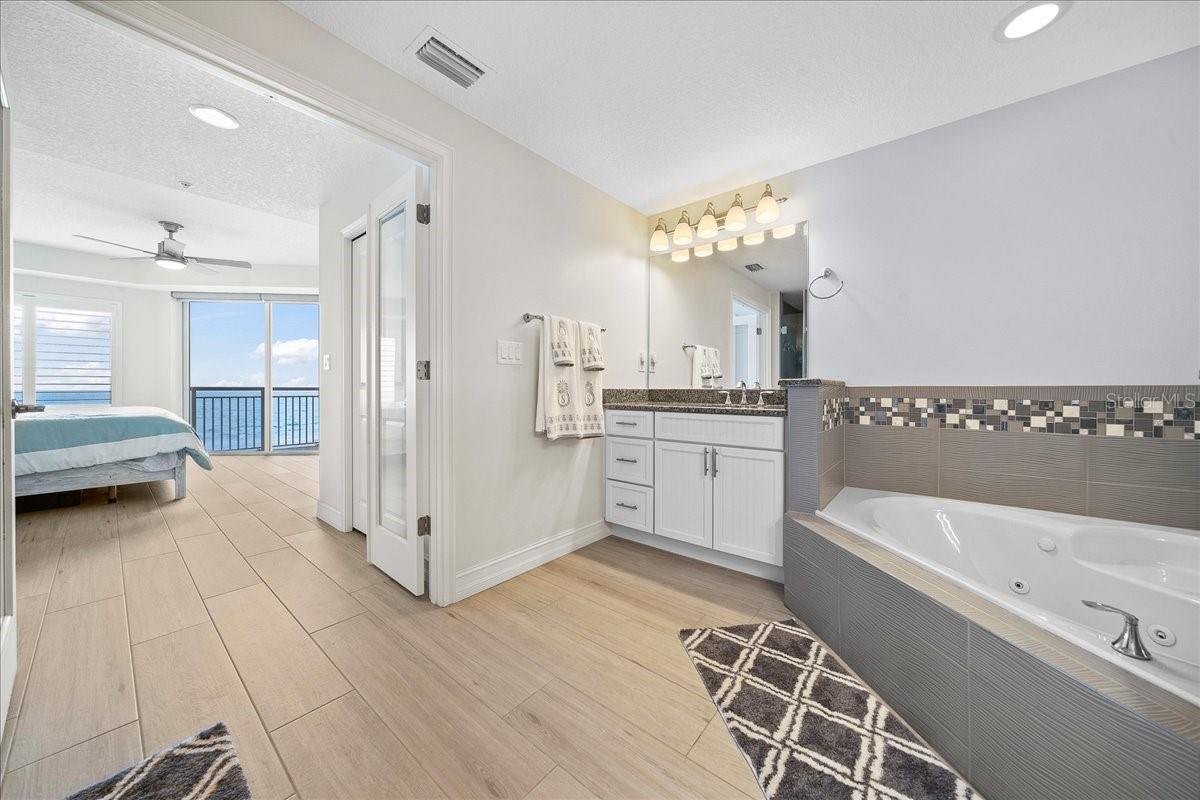 1025 HIGHWAY A1A #406