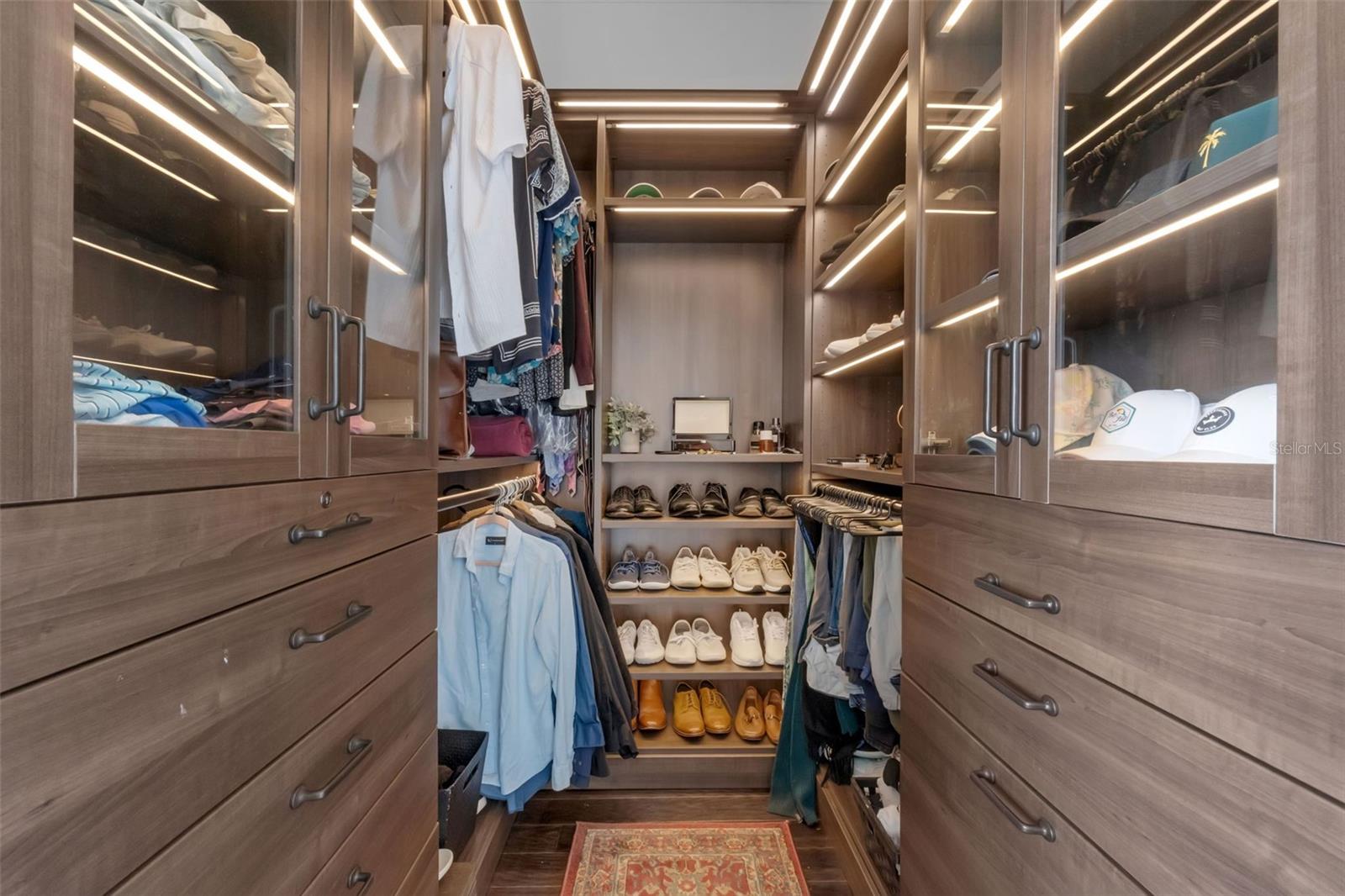 322 E CENTRAL BLVD #2101