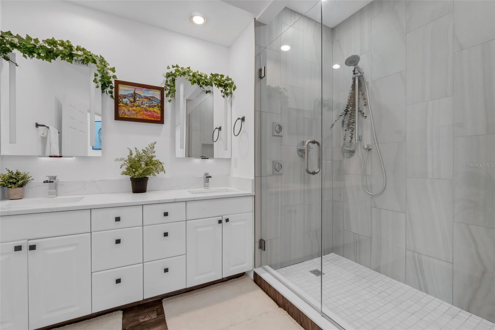 322 E CENTRAL BLVD #2101