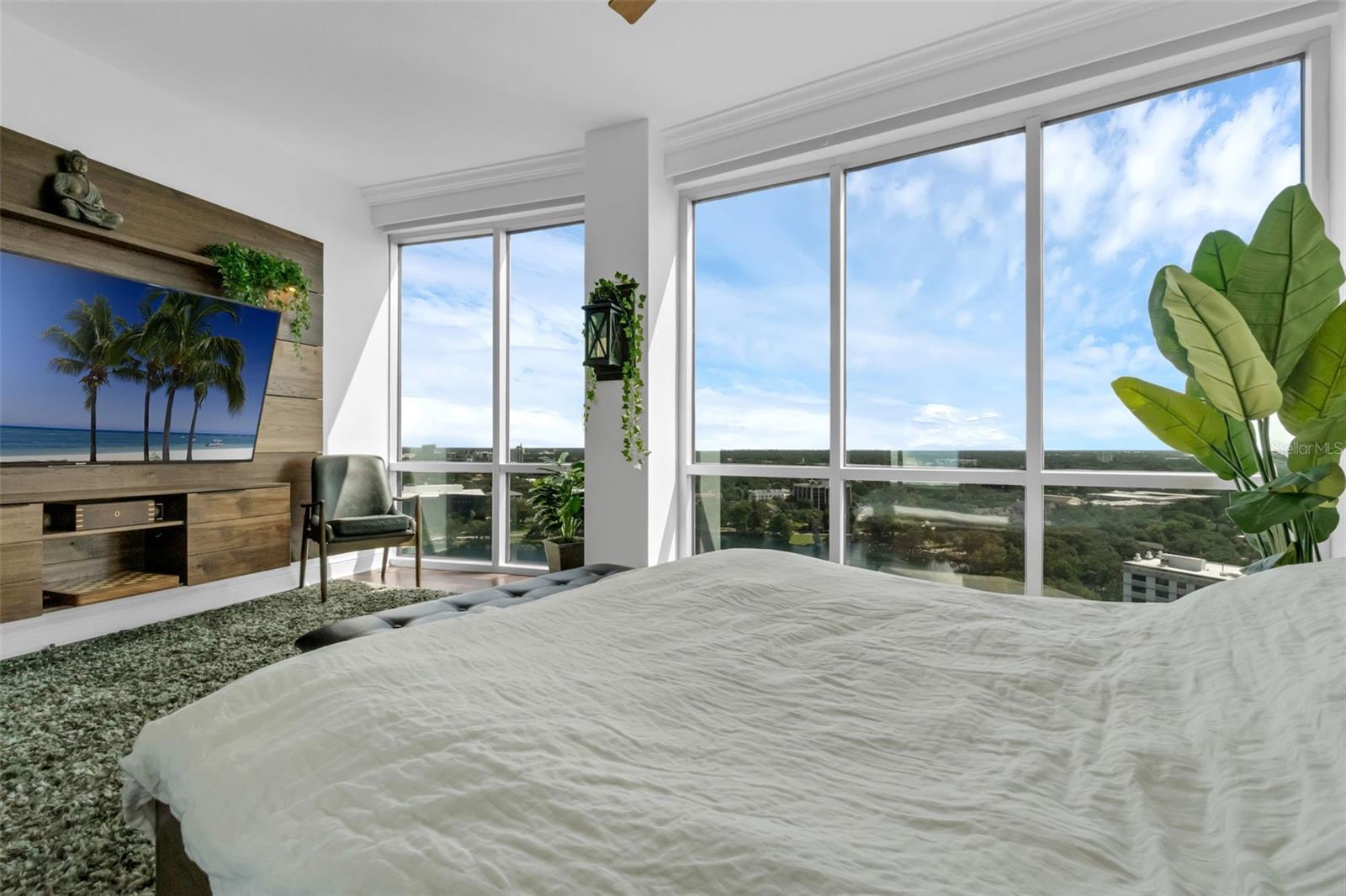 322 E CENTRAL BLVD #2101