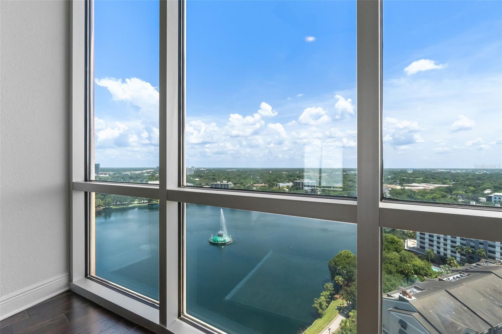 322 E CENTRAL BLVD #2101