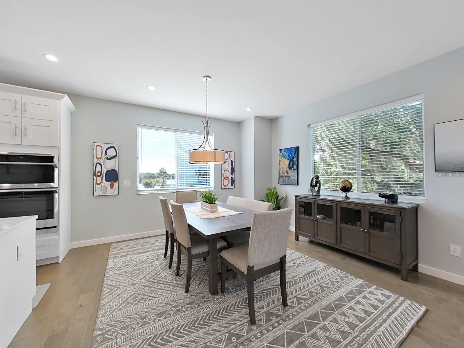 2728 N RIDGEWOOD AVE #1