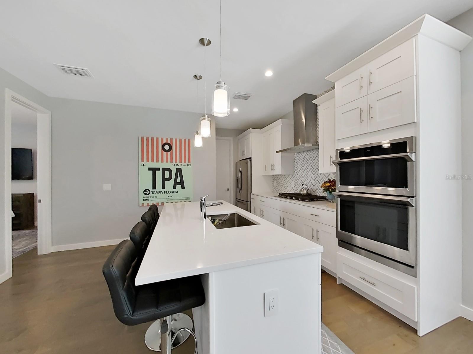 2728 N RIDGEWOOD AVE #1