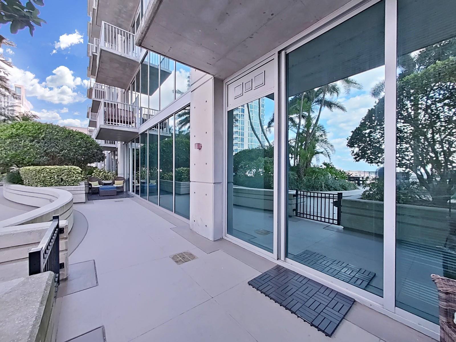 777 N ASHLEY DR #807