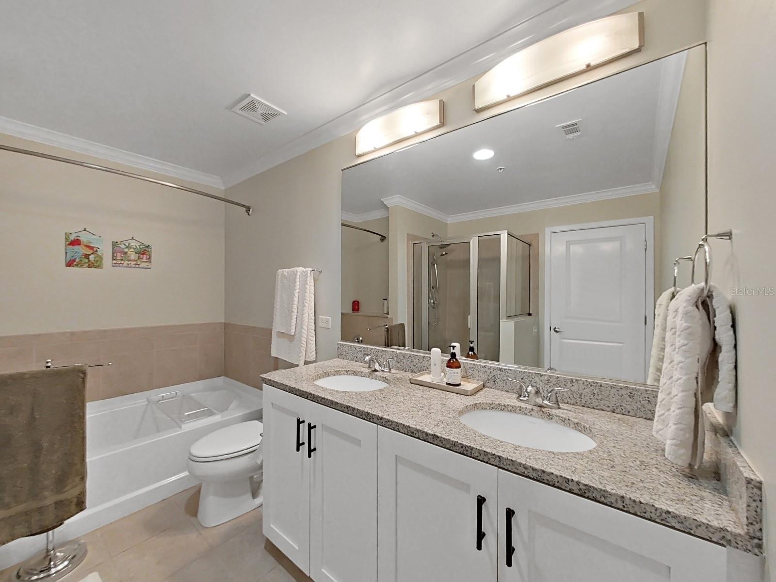 777 N ASHLEY DR #807