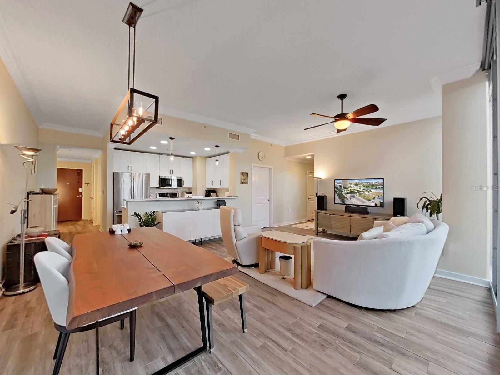 777 N ASHLEY DR #807