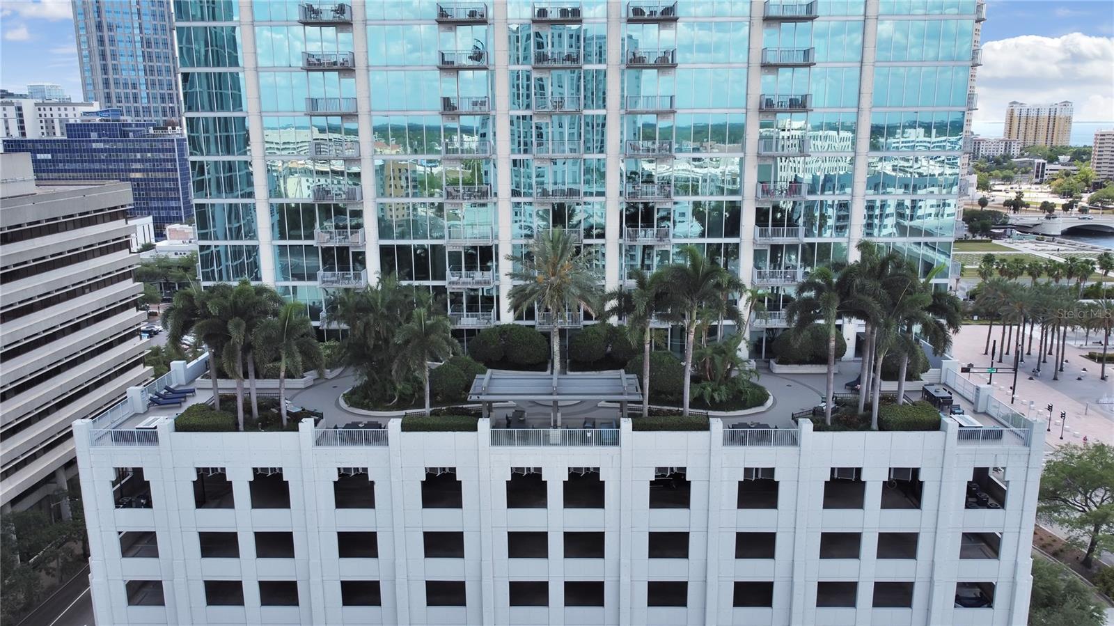 777 N ASHLEY DR #807