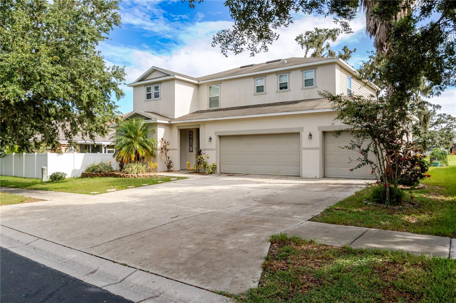 11135 HARTFORD FERN DR