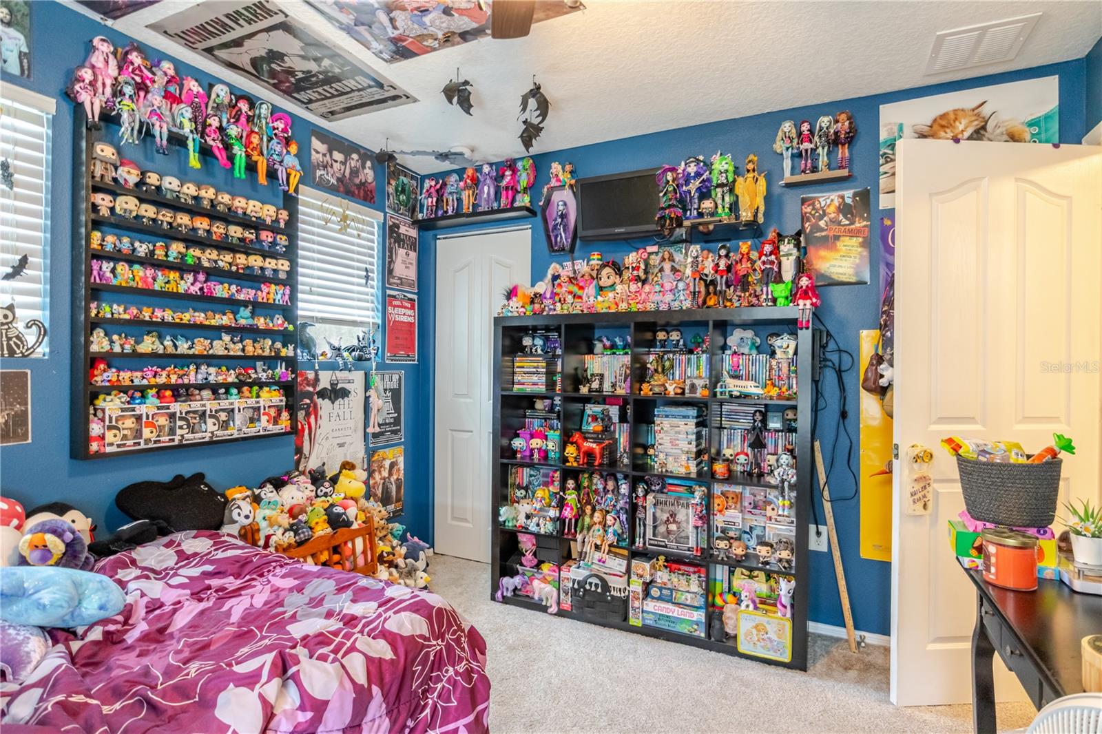 11135 HARTFORD FERN DR