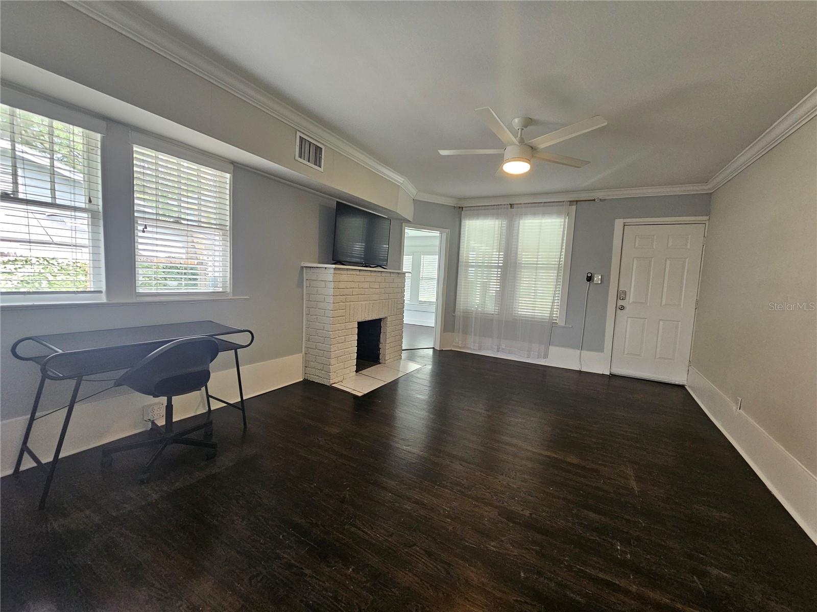 2703 W NORTH A ST #E