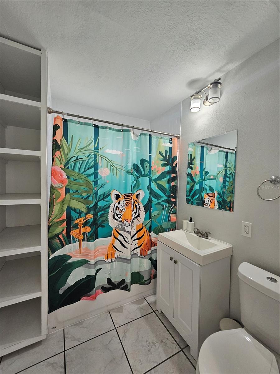 2703 W NORTH A ST #E