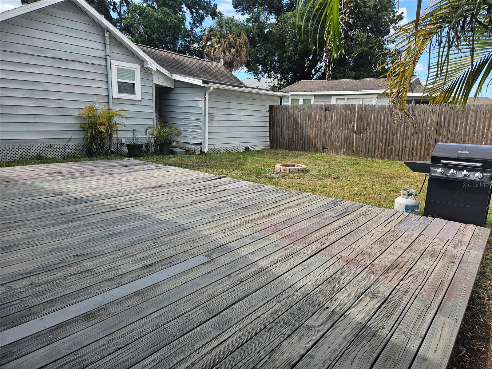 2703 W NORTH A ST #E