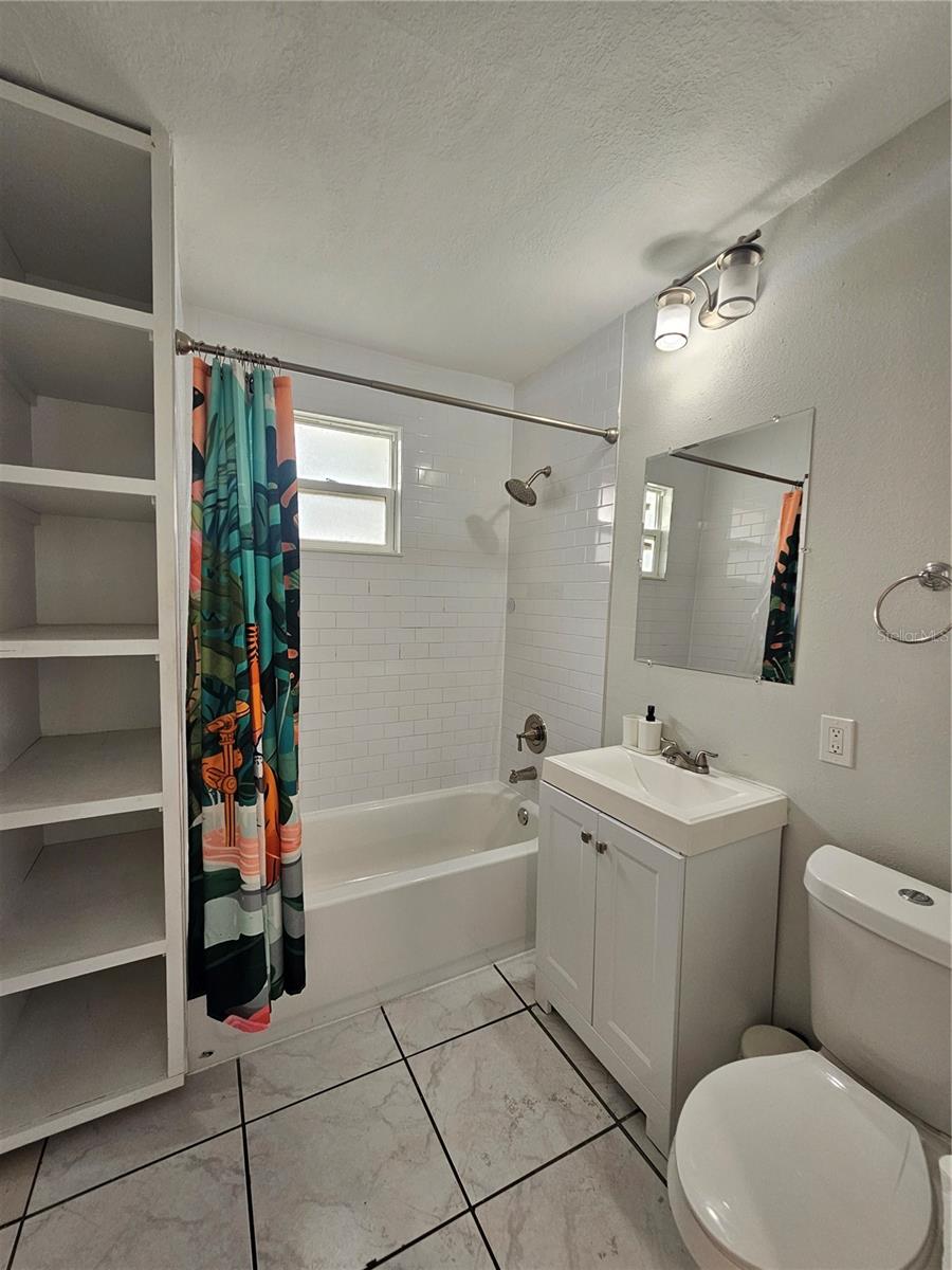 2703 W NORTH A ST #E