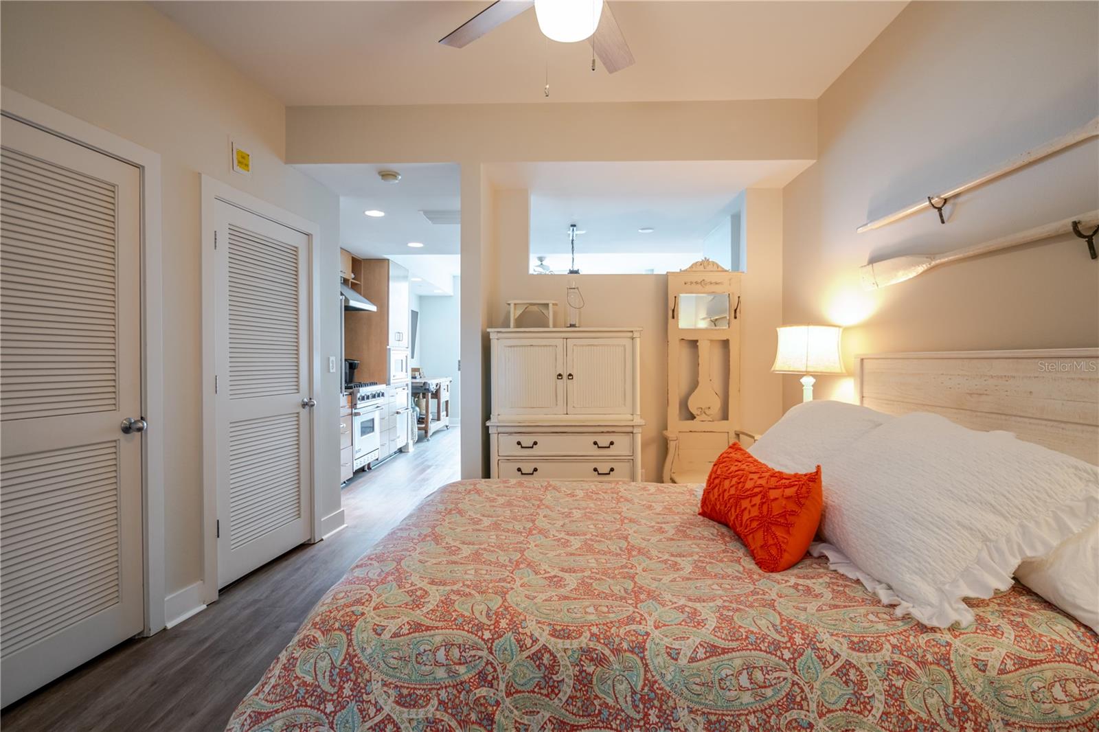 1120 E KENNEDY BLVD #1520