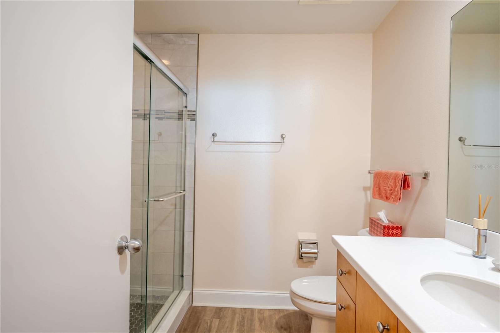 1120 E KENNEDY BLVD #1520