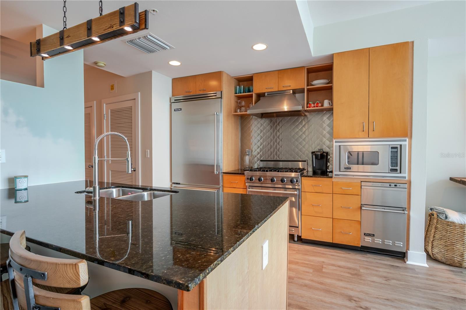 1120 E KENNEDY BLVD #1520