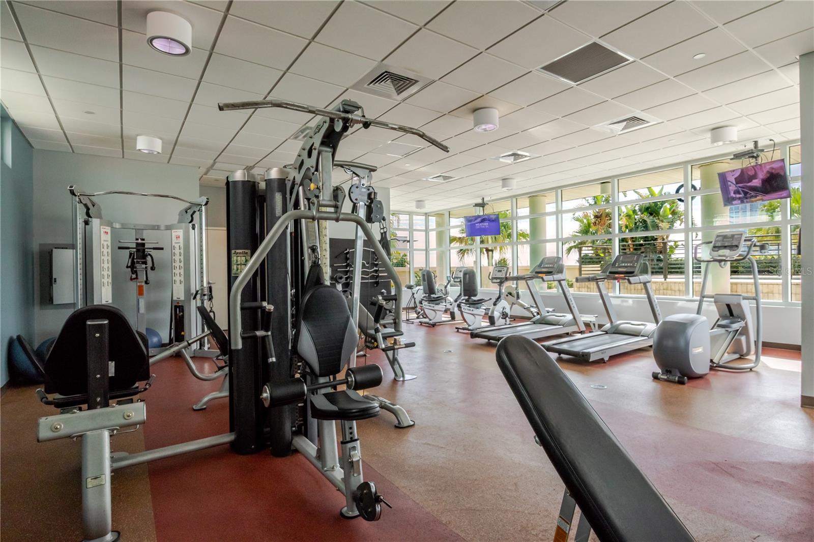 1120 E KENNEDY BLVD #1520