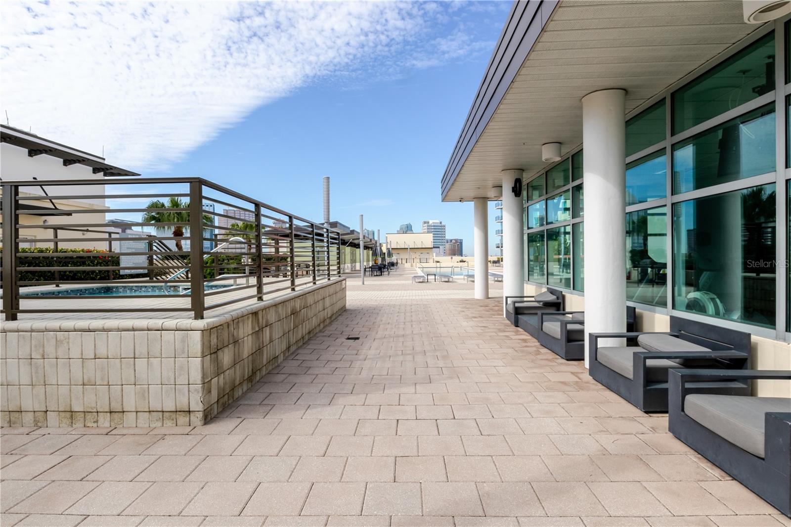 1120 E KENNEDY BLVD #1520