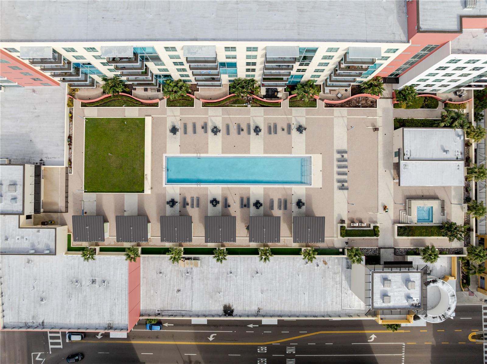 1120 E KENNEDY BLVD #1520