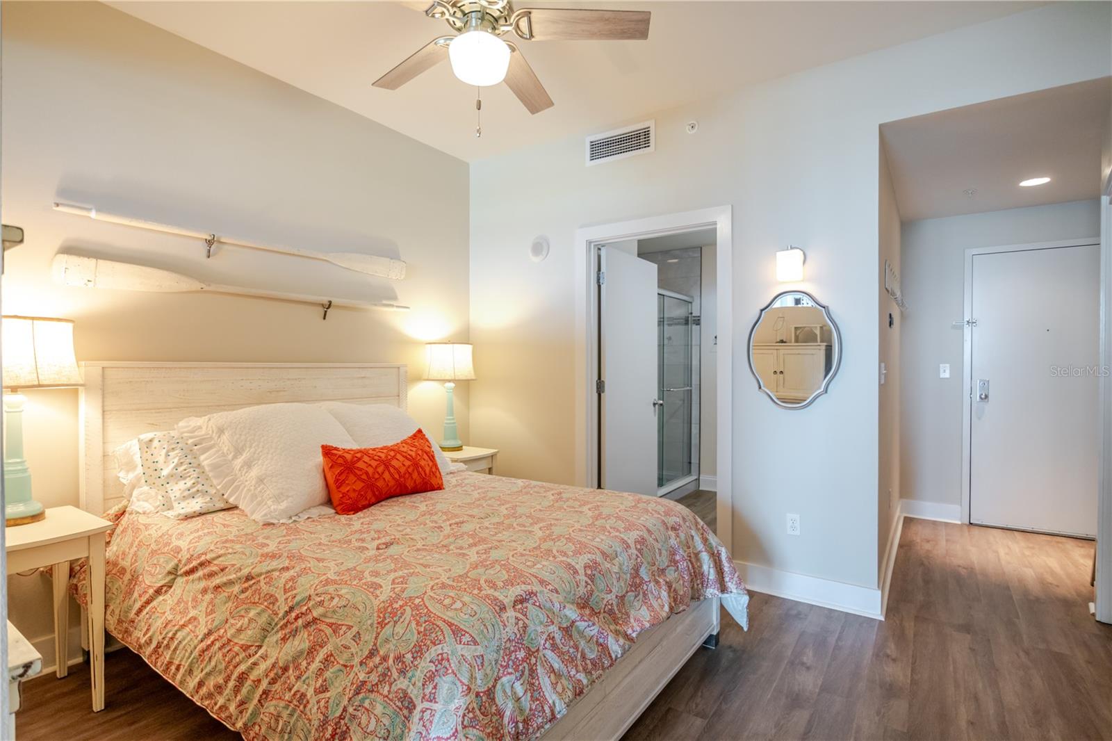 1120 E KENNEDY BLVD #1520