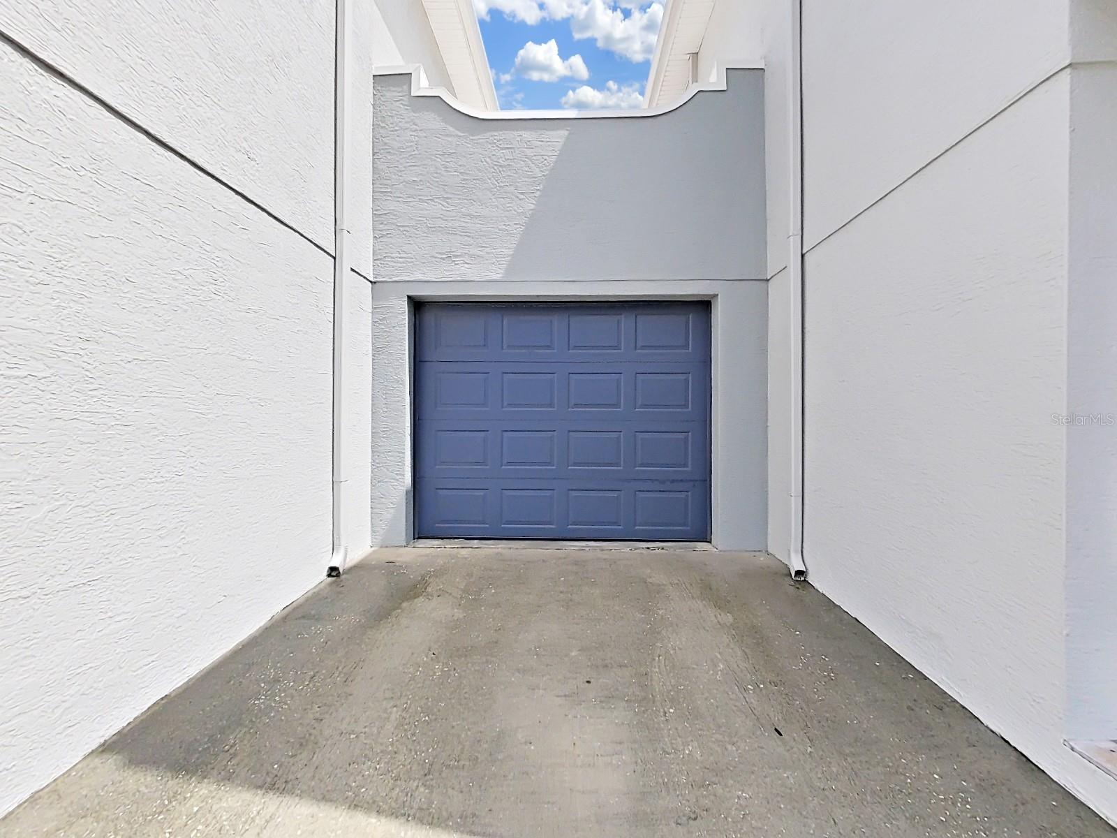 4705 JENNINGS BAY CT #25