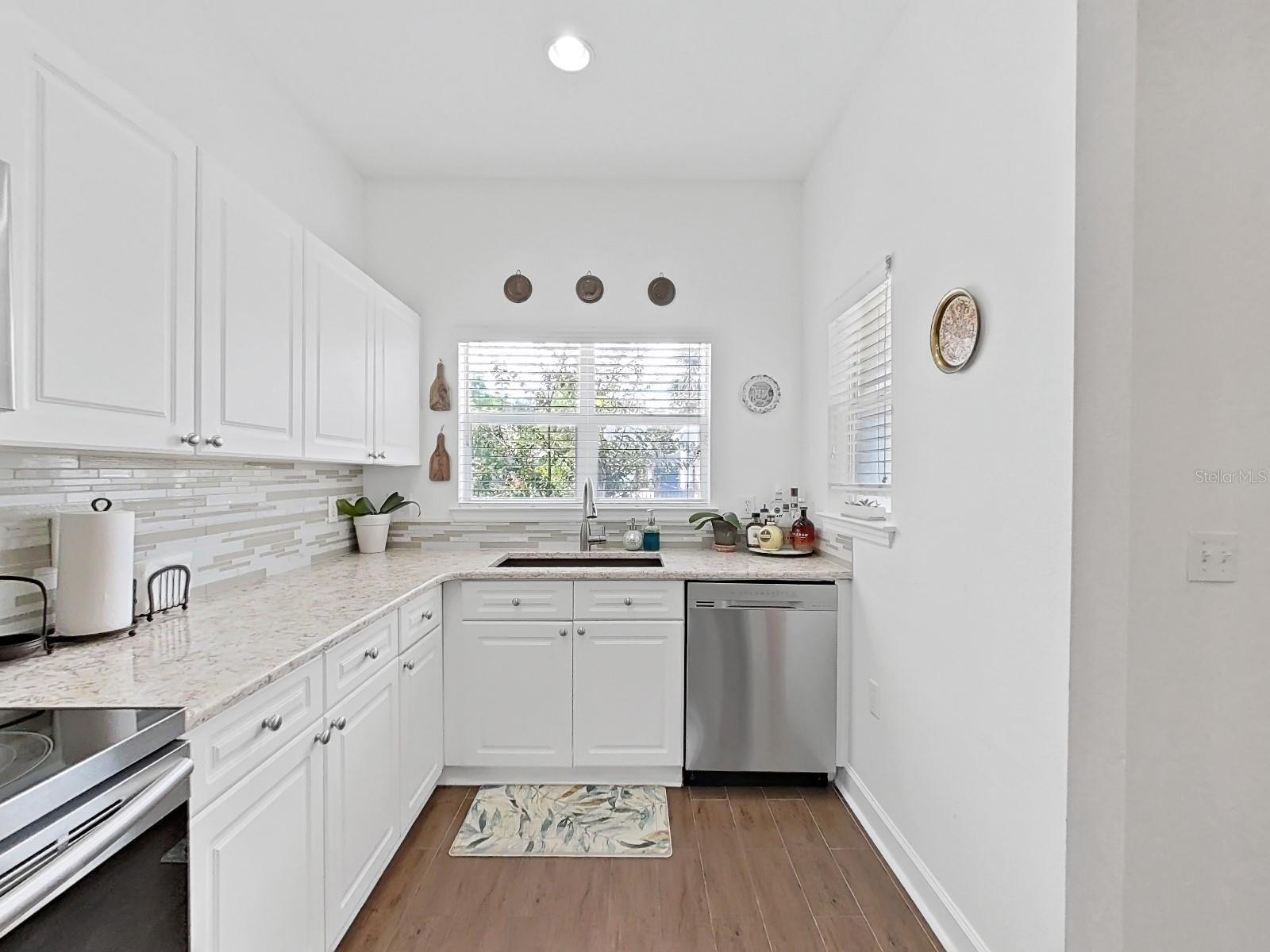 4705 JENNINGS BAY CT #25