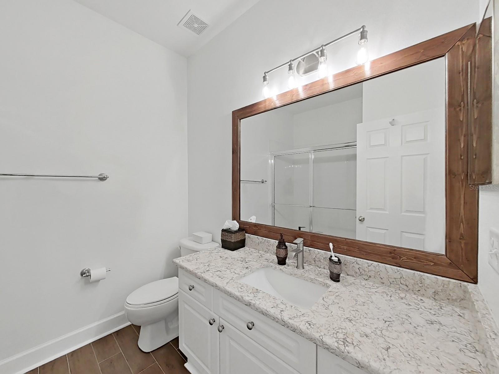 4705 JENNINGS BAY CT #25