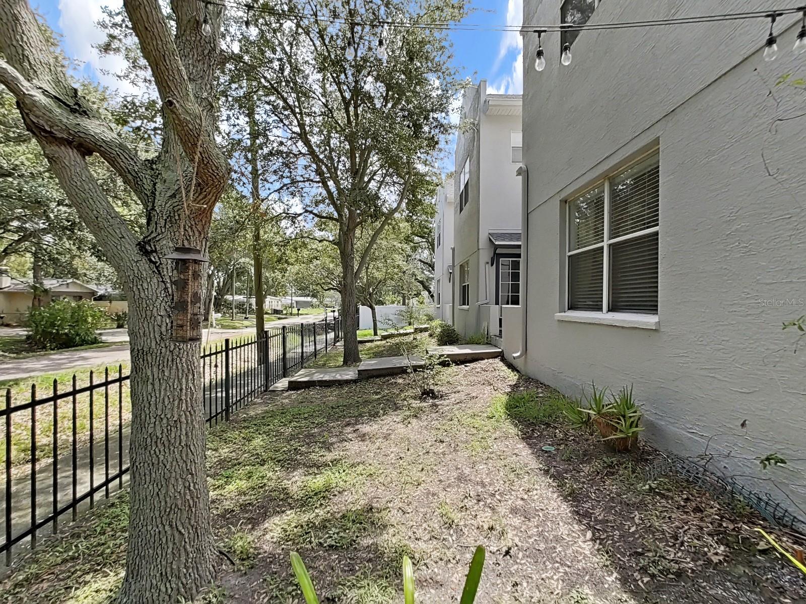 4705 JENNINGS BAY CT #25