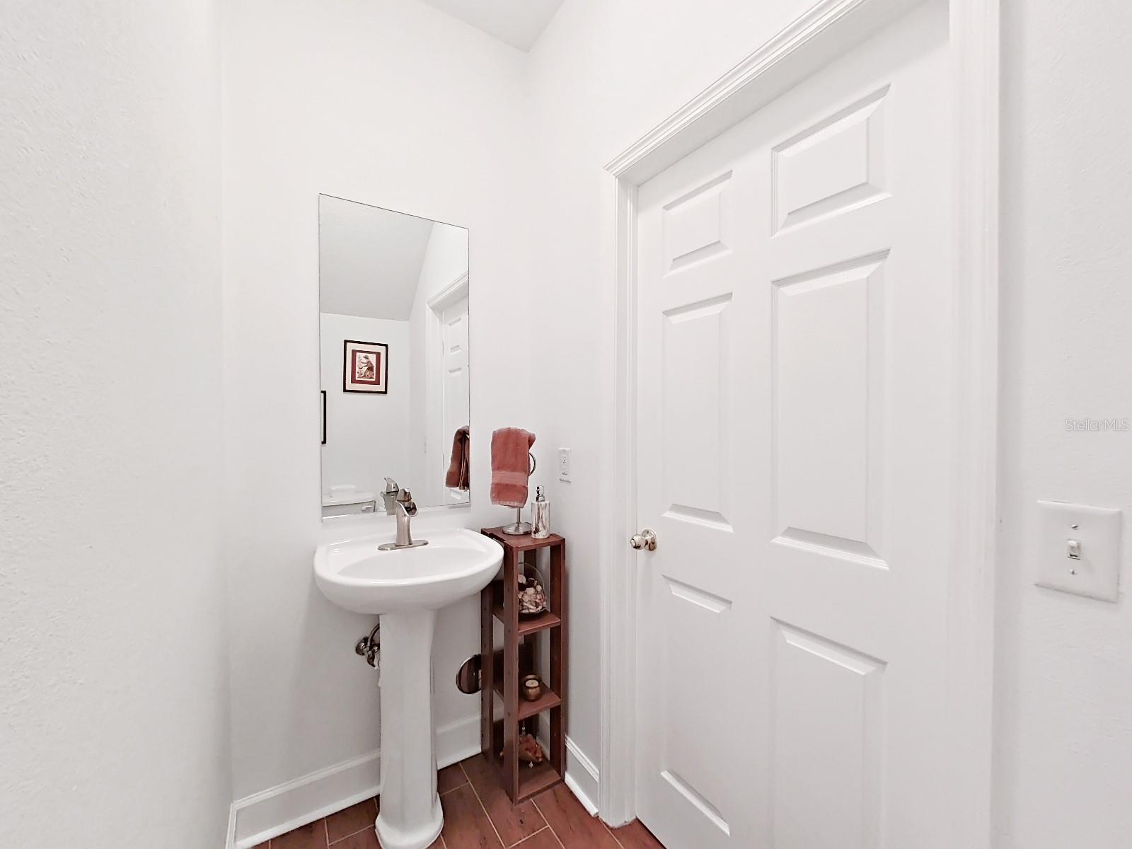 4705 JENNINGS BAY CT #25