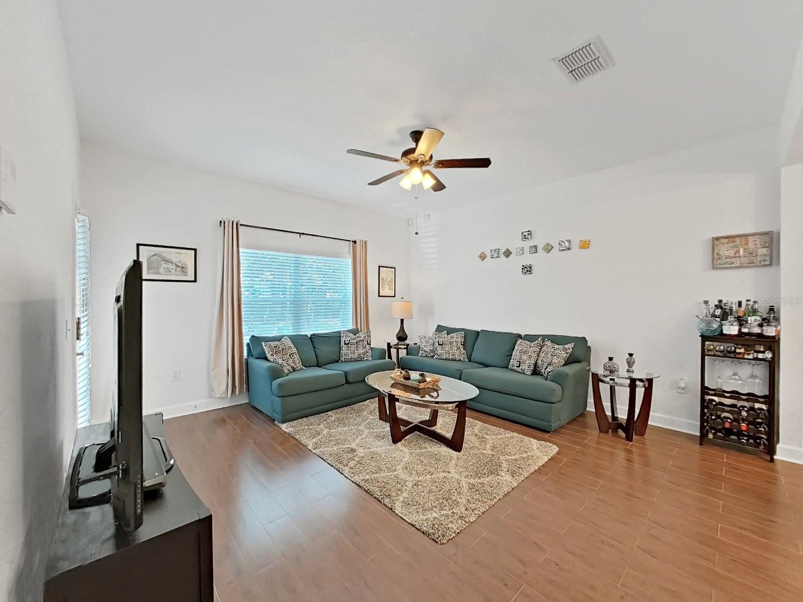 4705 JENNINGS BAY CT #25