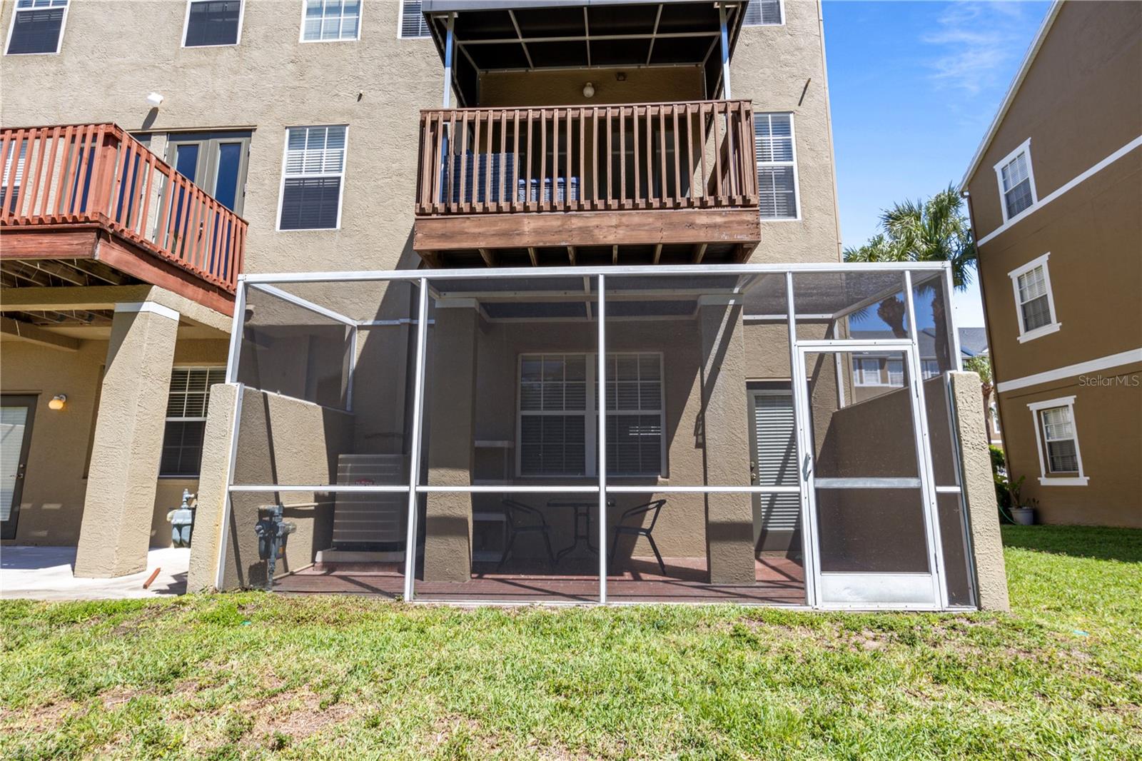 2960 BAYSHORE POINTE DR