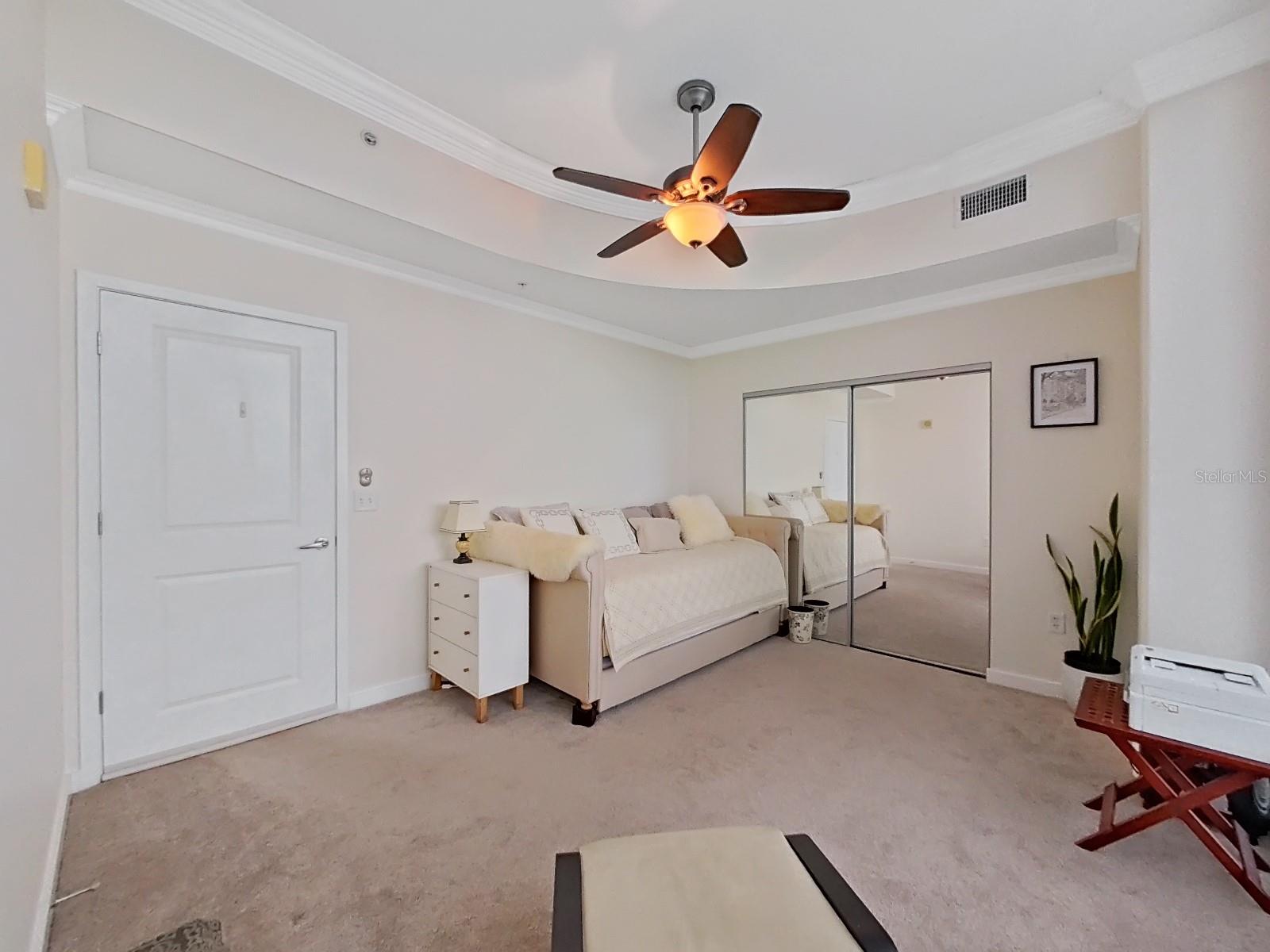 777 N ASHLEY DR #807