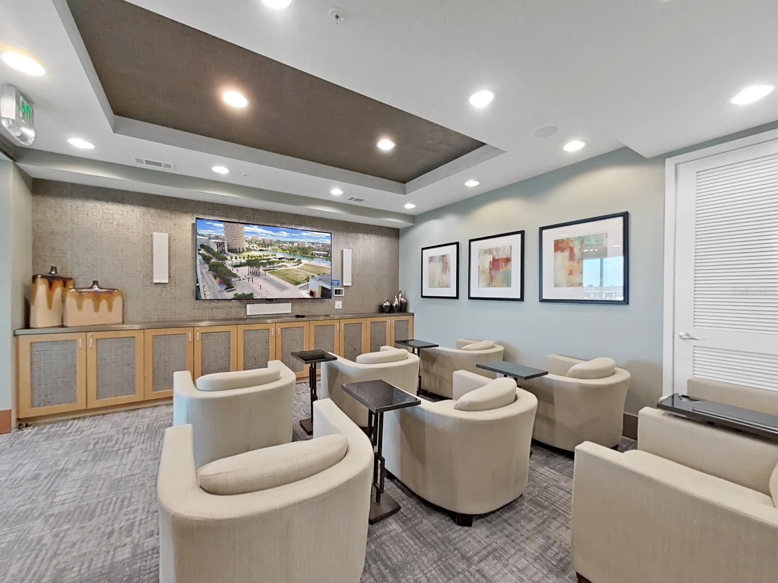 777 N ASHLEY DR #807