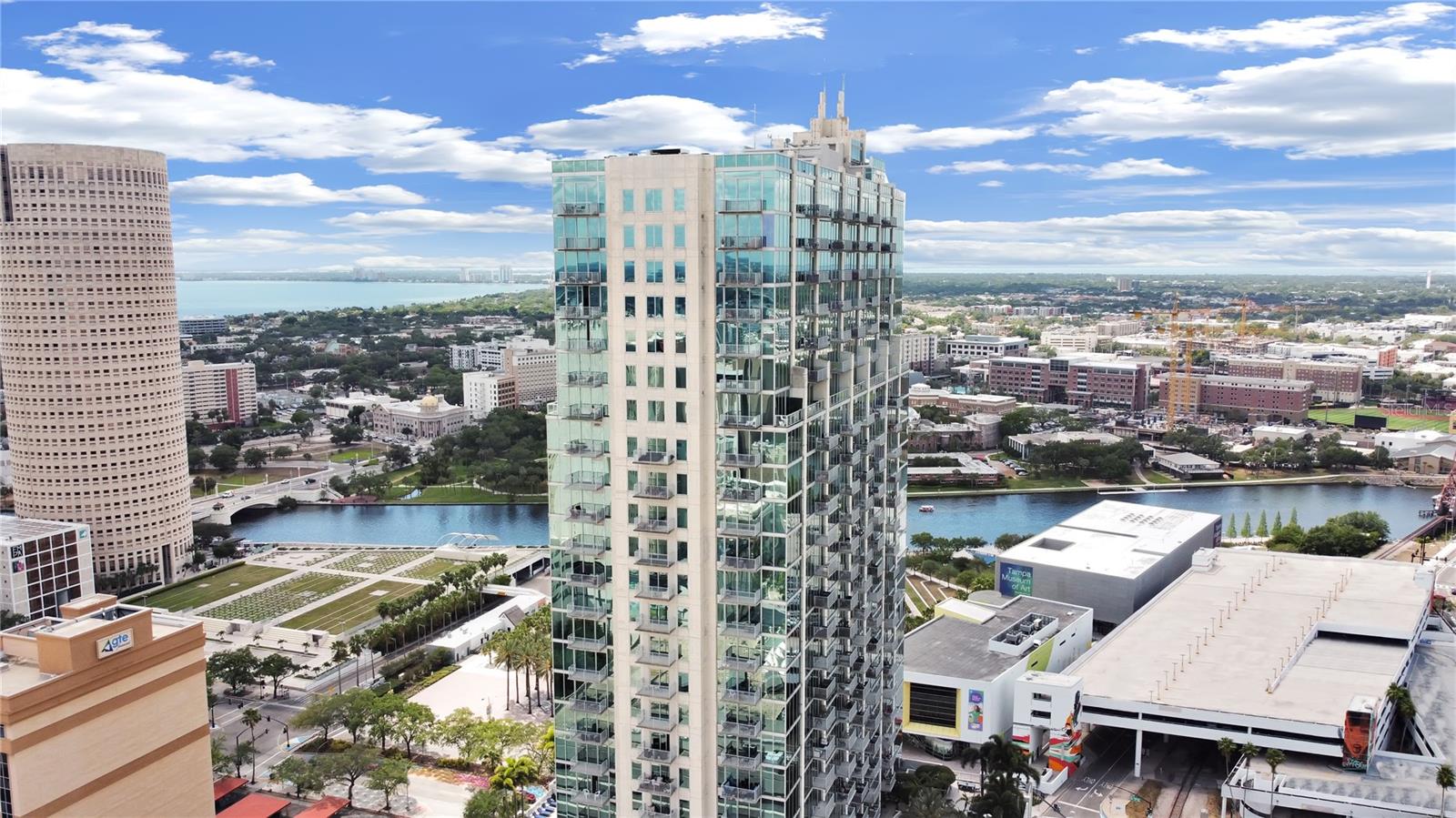 777 N ASHLEY DR #807